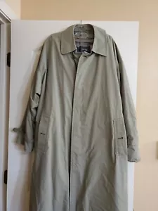 Trench vintage Burberrys taglia 40R fodera in lana verde-grigio Nova con cintura a scacchi - Foto 1 di 12