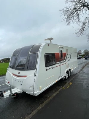 Bailey Unicorn cartegena- twin axle - 4 berth - fixed Island bed - 2016 spec - Image 1 of 4