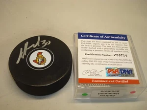 Disco de hockey Andrew Hammond firmado por los senadores de Ottawa autografiado PSA/ADN certificado de autenticidad 1A - Imagen 1 de 3