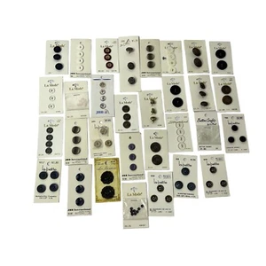 31 Sets Of 3/4 Buttons On Cards - 105 Total Buttons - Picture 1 of 7