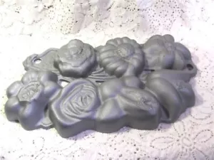 Cast Iron FLOWER SHAPES Muffin Pan- John Wright design, MADE in USA. - Picture 1 of 7