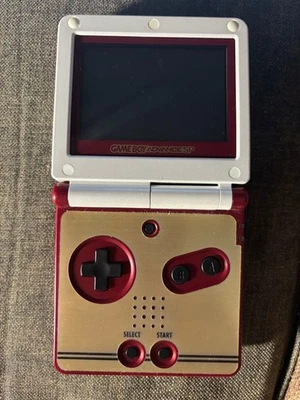 Limited to 1000 units Nintendo Game Boy Advanc Famicom color Game Boy Advance SP - Image 1 of 4