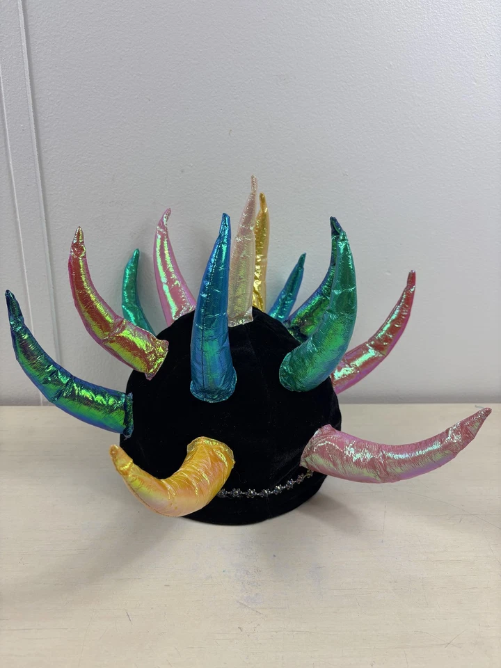 Fantasia masculina festa arco-íris chapéu elope alça traseira preto chifres iridescentes - Imagem 1 de 4