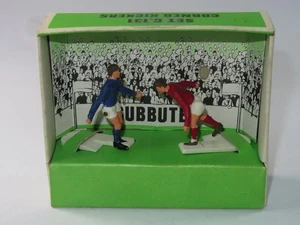 SUBBUTEO TABLE SOCCER C.131 Corner Kickers x 2 1970s Red/White Blue/White - Picture 1 of 3
