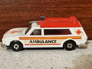 MATCHBOX SPEED KINGS WHITE AMBULANCE K-49 - Picture 1 of 4