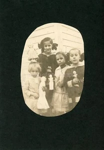 FOTO ENCONTRADA Niñas+ Muñecas DE COLECCIÓN B+N EN PAPEL DE RESPALDO 44 LA 88 C - Imagen 1 de 1