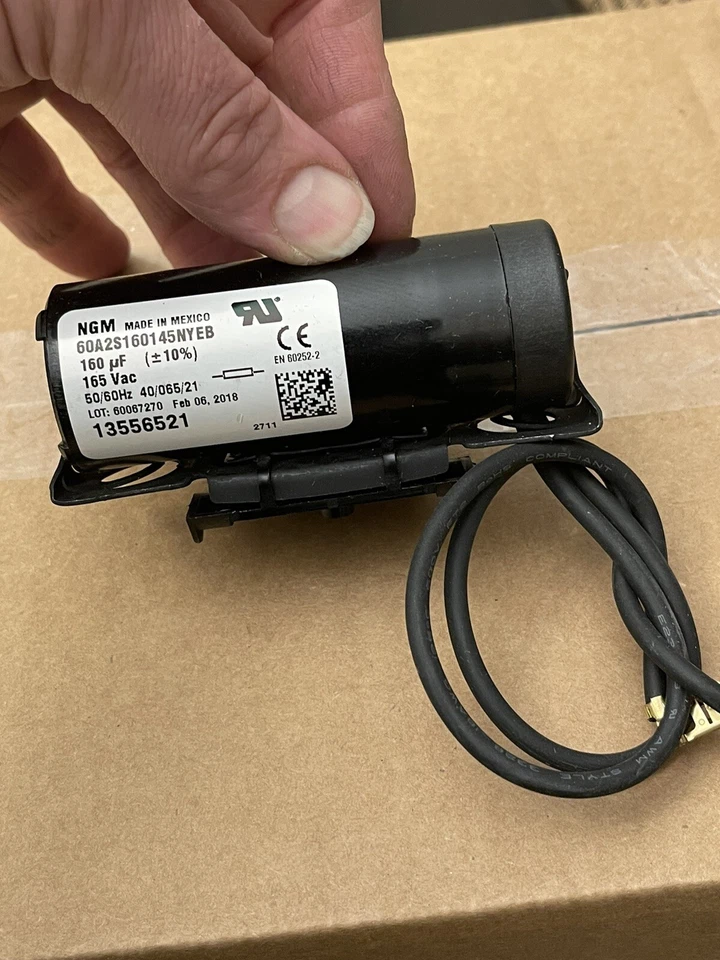 NGM 60A2S160145NYEB 160 uF (+/-10%) 165 Vac 50/60Hz Start Capacitor True 956443 - Image 1 of 2