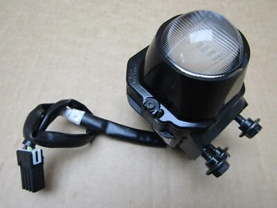 Faro Yamaha YZF R7 690 2022 5.370 millas (14060) Foto 1 de 4