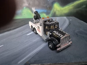 Majorette Kenworth 911 Towing Truck 1/47 Scale Black and White - Picture 1 of 6