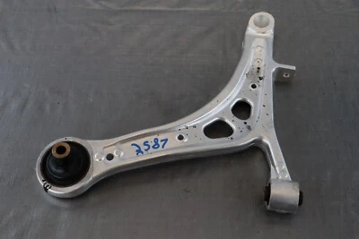 Subaru Impreza WRX STI EJ257 2018 2019 OEM LH brazo de control inferior delantero #2587 Foto 1 de 4