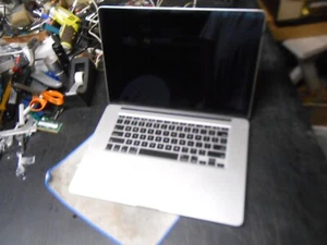 Apple Macbook Pro i7-4770 15" Laptop 16GB NO OS / POWER Liquid Spill Part/Repair - Imagen 1 de 19