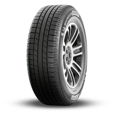1 Michelin Defender2 215/65R16 98H All Season 840BB UTQG  / 80000 Mi Warranty Foto 1 de 4