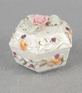 Vintage Capodimonte Style Flower Porcelain Trinket Dresser Box Royal Sealy Japan - Picture 1 of 13