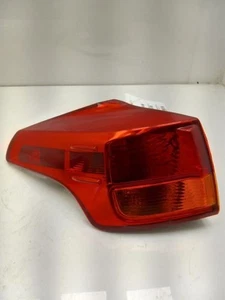 13-15 TOYOTA RAV4 DRIVER SIDE REAR QUARTER MOUNTED TAIL LIGHT ASSEMBLY  - Foto 1 di 12
