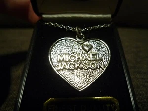 Vintage I LOVE MICHAEL JACKSON "Thriller" Necklace ~ 1980's ~ Brand New - Picture 1 of 2