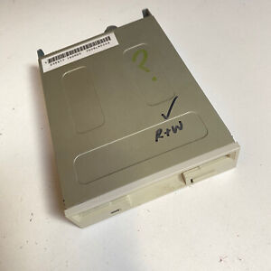 1.44Mb Floppy Drive Beige Fascia Mitsumi in Perfect Working Order D359T7
