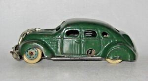 1930's Japan My Friend Chrysler Airflow Car Tin Litho Wind-up 4.25" long #V523