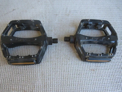 GT PEDALS BLACK 1/2" BMX FREESTYLE RACE PRO PEFORMER WORLD TOUR CRUISER   - Image 1 of 4