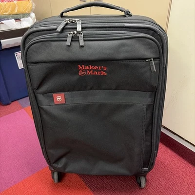 Victorinox Avolve 3.0 Softside Expandable Spinner Luggage, Black - Image 1 of 4