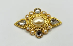 Spilla dichiarazione vintage tono oro finta perla e strass - Foto 1 di 6