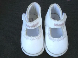 Weebok Reebok Infant Girl White Leather Mary Jane Shoes Size 2 - Picture 1 of 8