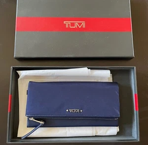TUMI Voyageur Flap Continental Wallet Navy NWT - Picture 1 of 4