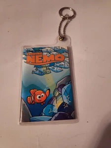 Mini llavero vintage Finding Nemo cómic artículo promocional raro caballo oscuro  - Imagen 1 de 4