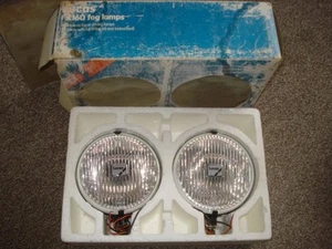A Pair of new old stock Lucas FX 160 fog lights /lamps - Picture 1 of 2