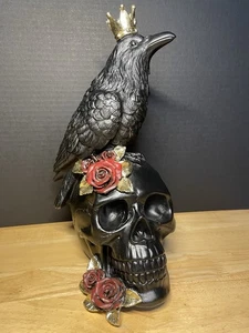 Schwarzer Rabe auf Totenkopf Gothic Deko Figur NEU! - Bild 1 von 9
