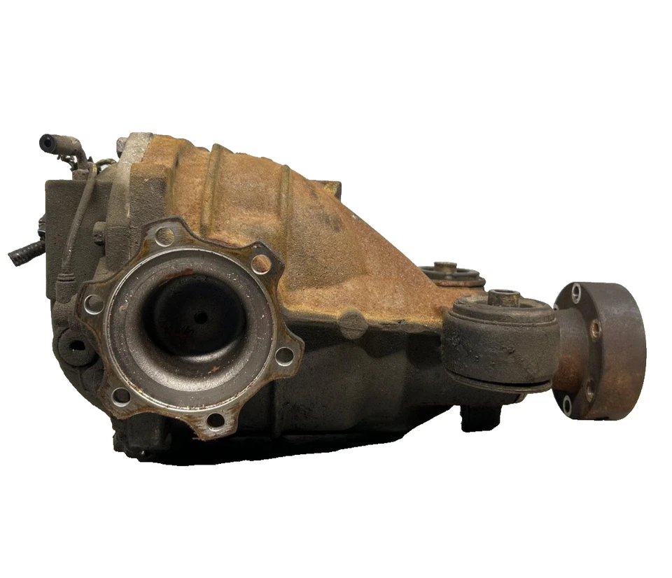 2005 Infiniti Q45 Rear Carrier Differential Case Assembly 44K 3.133 Ratio 03-05 - Image 1 of 4