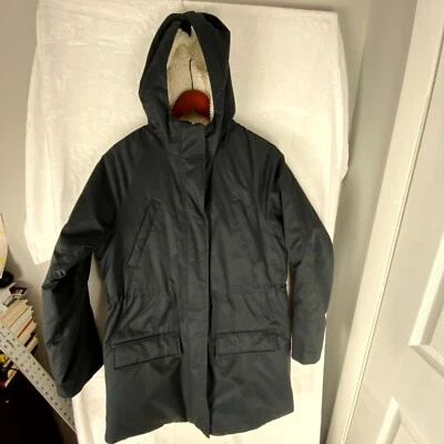 Parka Chaquetas Abercrombie & Fitch Mujer Medianas Negras Capucha Forrada Sherpa Cremallera Completa Foto 1 de 4