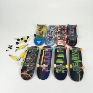 Tech Deck lotto di 8 tavole varie ruote attrezzi dadi completi e incompleti - Foto 1 di 7