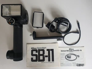 Nikon Speedlight SB-11 Complete kit - Picture 1 of 8