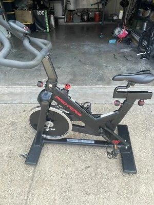 Bicicleta estática vertical ProForm 500 SPX Foto 1 de 4