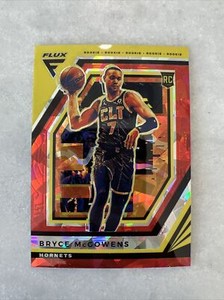 2022-23 Panini Flux Bryce McGowens RC Cracked Ice Prizm SP Rookie #210 Hornets