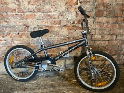 2001 GT Jamie Bestwick Pro BMX bike Pewter Grey NOS RARE (Un-used) Collectable - Image 1 of 4