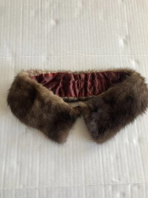 Vintage Real Mink Fur Collar With Hook And Eye Closure Brown Maroon Removable  - Image 1 of 4