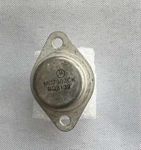 MOTOROLA Voltage Regulator • MC7902CK • Vintage • Made in Malaysia - Picture 1 of 2