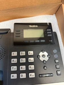 Yealink SIP-T42S Corded IP Phone Black (used) - Picture 1 of 3