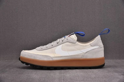 Zapato de propósito general Tom Sachs x NikeCraft modelo colaborativo - blanco roto y gris Foto 1 de 4