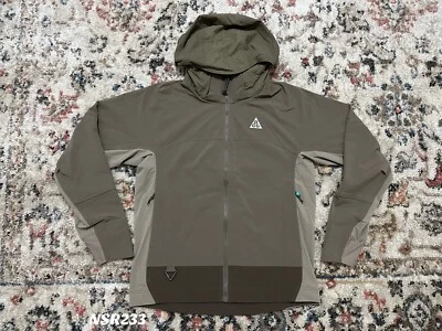 CHAQUETA NIKE ACG SUN FARER CORDURA GRIS OLIVA IRONSTONE SENDERISMO DH3105 040 TALLA XS Foto 1 de 4