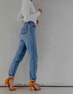 USA vintage LEVIS 17501 womens 501 JEANS (tag W28) W27 L32 size 8 10 High waist - Picture 1 of 18