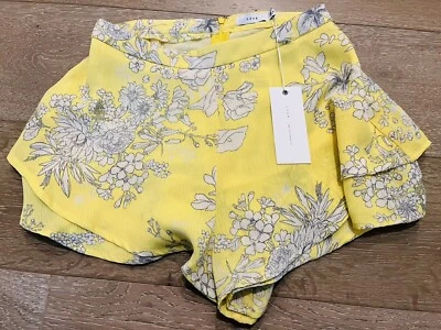 NEW With Tags Womens Girls Dry Goods Lush Brand Yellow Floral Shorts Size Small Foto 1 de 3