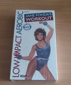 Jane Fondas Low Impact Aerobic Workout (VHS) New Sealed B64 - Picture 1 of 8