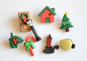 Home for the Holidays Button Embellishments / Shank Back / Tree ~ Holly ~ Light - Picture 1 of 4