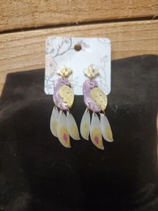 Pfau baumelnde Peirce lila und gelb Ohrringe 2 cm lang - Bild 1 von 6