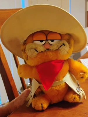 Vintage Plush Garfield Cowboy "Move Over Duke" Dakin 1978 1981 Chaps Hat Bandana - Image 1 of 4