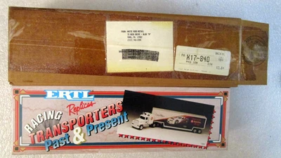 Ertl 1992 Racing Transporters #28 Davey Allison Texaco Havoline Racing #2909 - Image 1 of 3