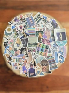 🍀 50 Taylor Swift-Design Aufkleber Sticker für z.B. Laptop Handy Skateboard  - Bild 1 von 1