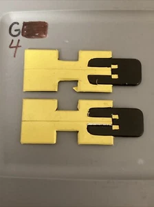 06 07 08 09 10 HUMMER H3 OEM CHROME SIDE REAR EMBLEM LOGO BADGES Yellow Black - Foto 1 di 2